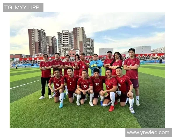 丹字闪耀绿茵场足球明星们的传奇故事与辉煌成就